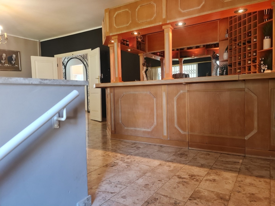 4 Bedroom Property for Sale in Safari Gardens North West